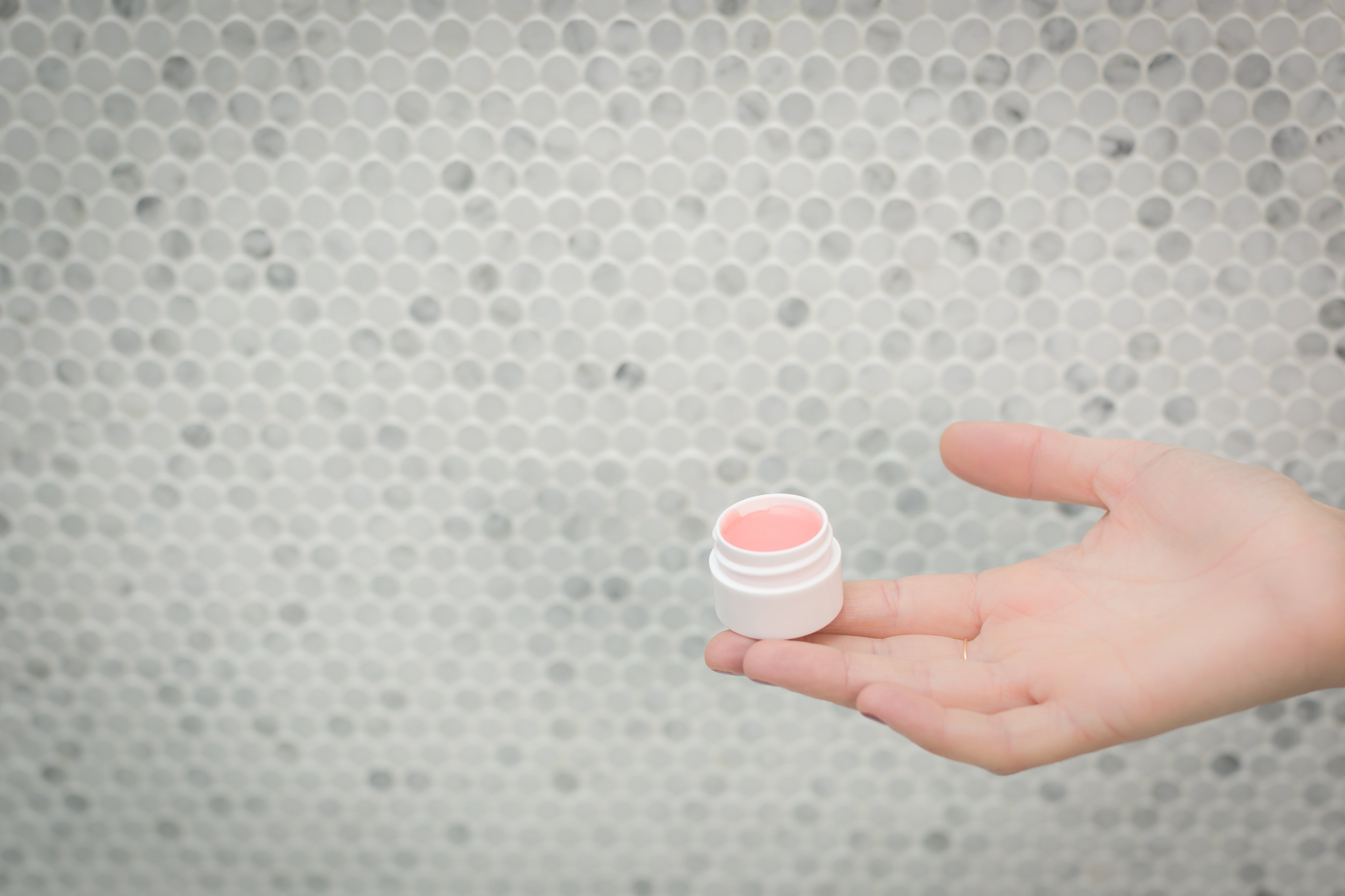 DIY-lip-balm.jpg