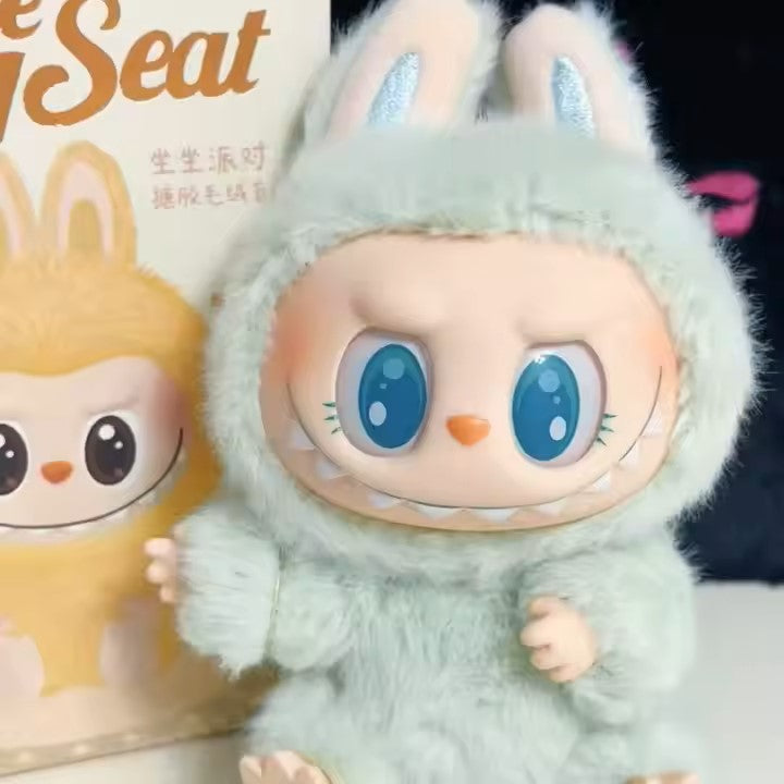 Original Plüsch-Anhänger Labubu «Have a Seat» Blind Box