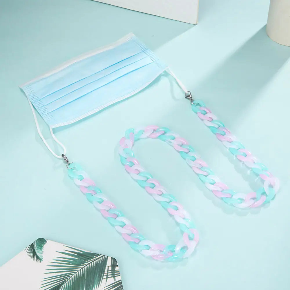 Pastellfarbene Brillenkette mit Kettenmaske für stilvollen Brillenhalter