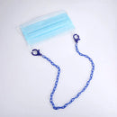 Blaue OP-Maske mit blauer Kette als Maskenhalter Dunkelblau