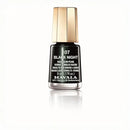 Schwarzer Nagellack Mini Color Mavala Nagellack Flasche auf weißem Hintergrund