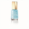 Himmelblauer Nagellack Mini Color Mavala Nagellack auf natürlicher Hand modelbewertung