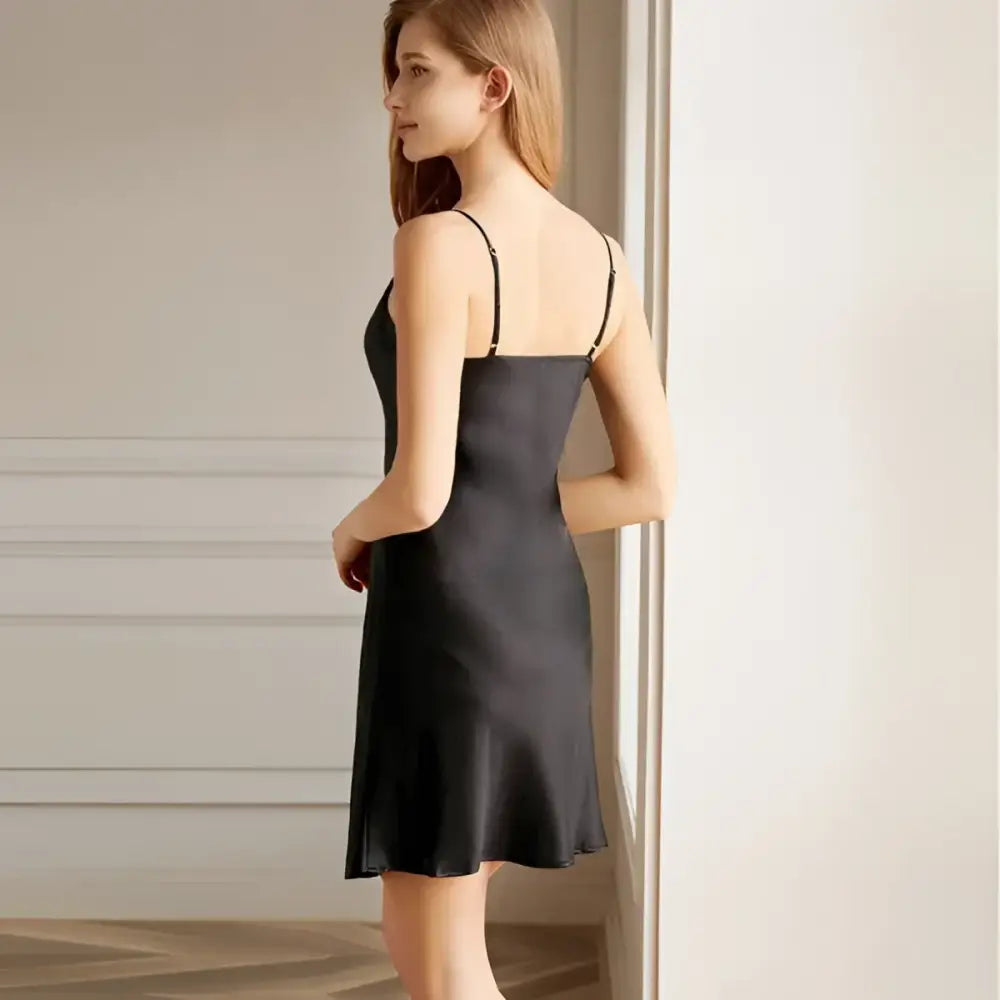 Schwarzes Seidenslip-Dress Negligee aus reiner Seide für Damen ab Schweizer Lager