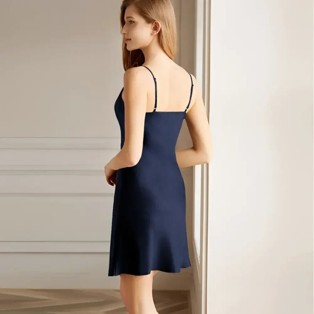 Navyblaues Seidenslip-Dress für Damen aus Schweizer Lager, bequem und elegant