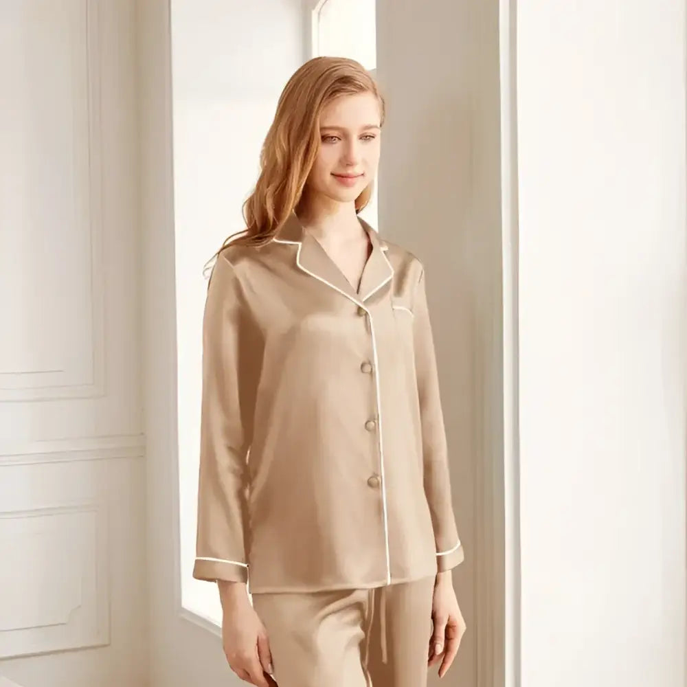 Beige Seidenset Damenpyjama aus reiner Schweizer Seide, zweiteilig in verschiedenen Größen