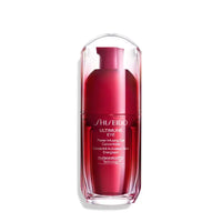 Rotes Shiseido Augenserum in klarem Behälter für Gesichtspflege