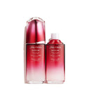 Zwei rote und weiße Shiseido Ultimune Flaschen im Shiseido Ultimune Power Infusing Concentrate Set