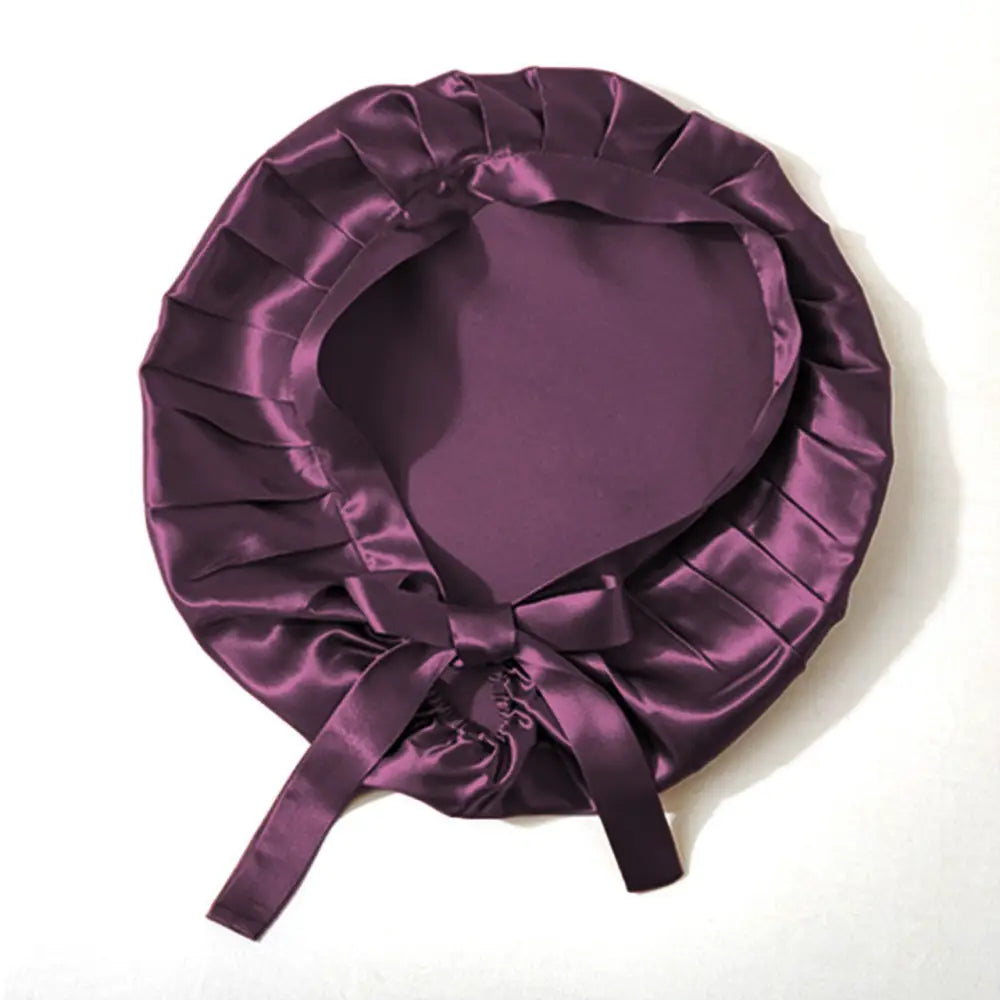 Violette Seidenhaube mit Bändern aus purple Satin für Haarschutz